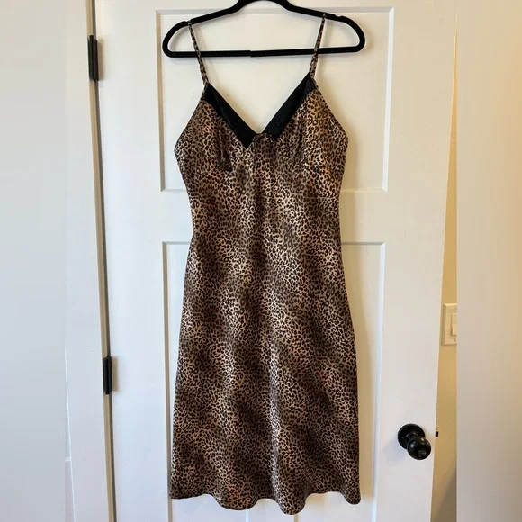 VINTAGE SATIN & VELVET GILLIGAN & O MALLEY SLIP DRESS NIGHTGOWN LINGERIE sz L - Picture 1 of 7